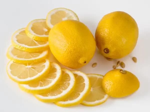 Lemon juice works as a natural deodorizer photo 